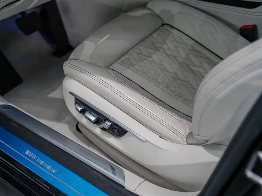 BMW 7 Series 2020 — фото 14