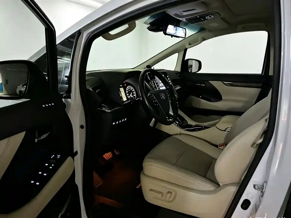 Toyota Alphard 2019 — фото 3