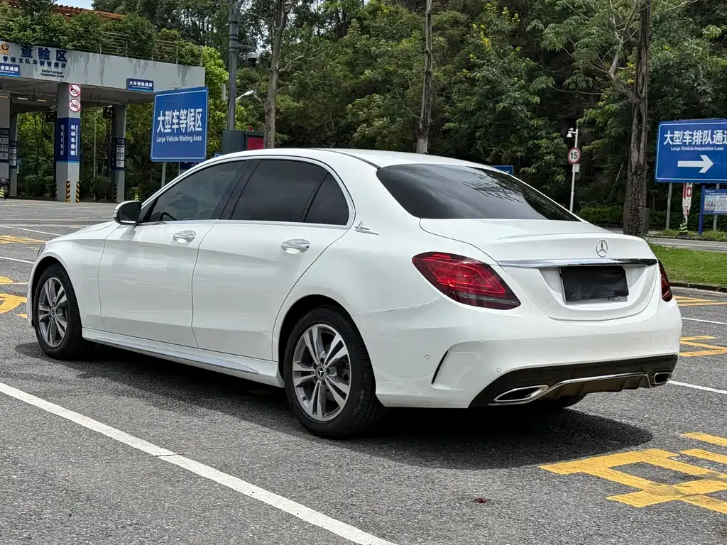 Mercedes-Benz C-Class 2019