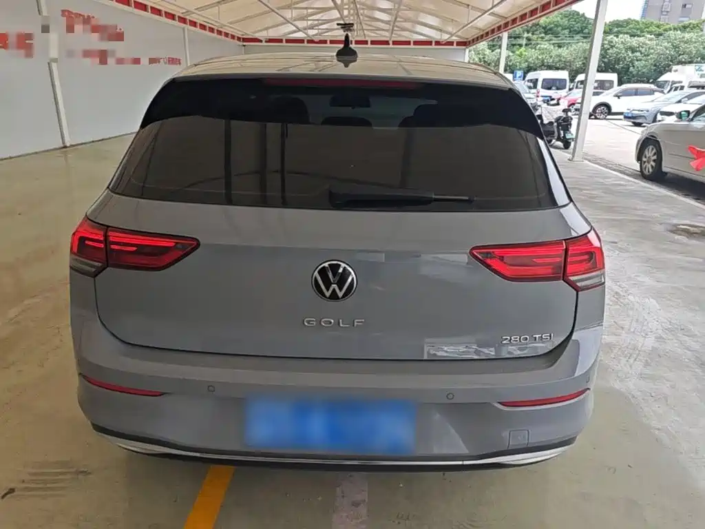 Volkswagen Golf 2023