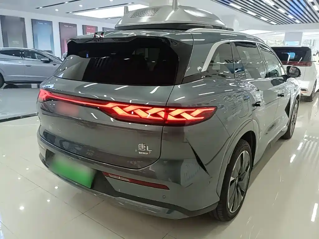 BYD Tang L 2025