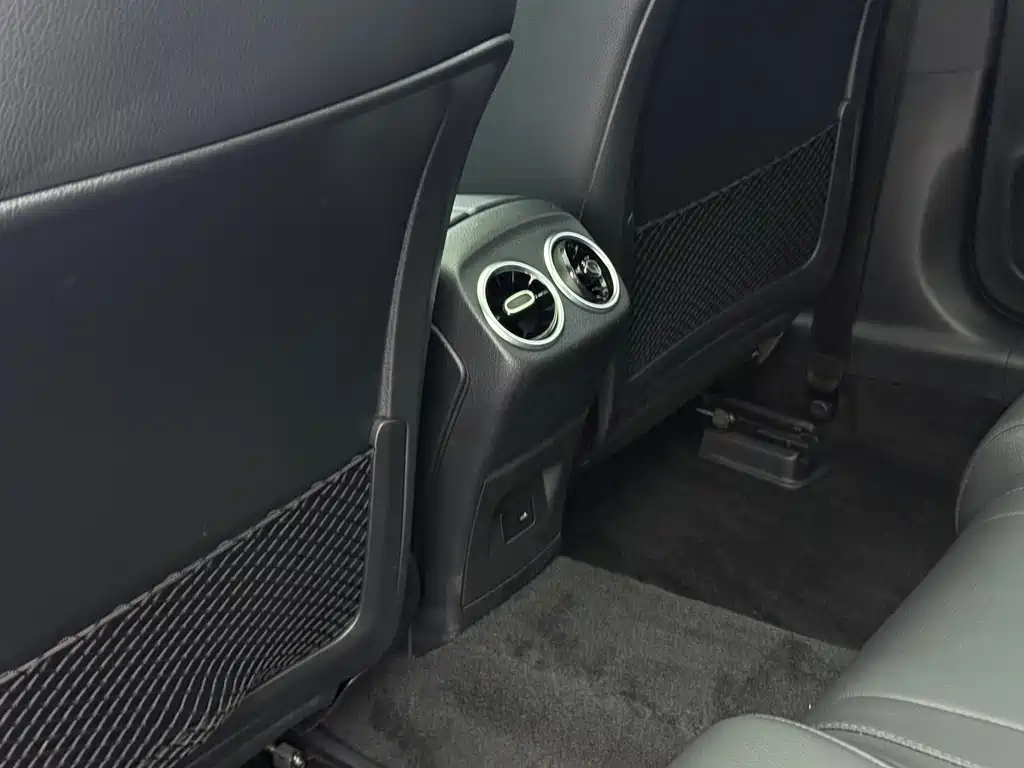Mercedes-Benz A-Class 2022 — фото 13