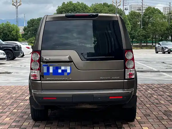 Land Rover Discovery 2013