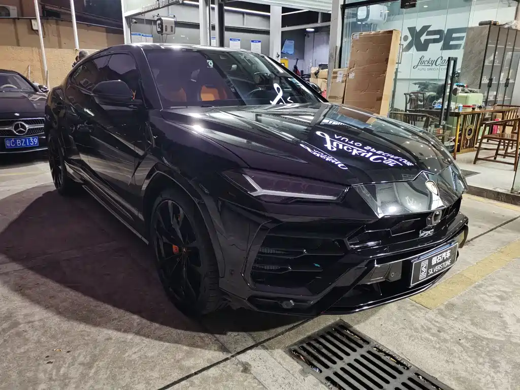 Lamborghini Urus 2021 — фото 2