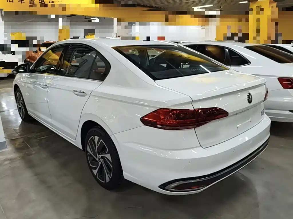 Volkswagen Bora 2024