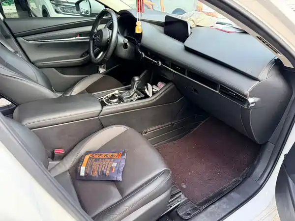 Mazda 3 Axela 2020