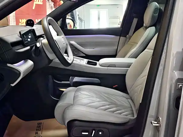NIO ES6 2025