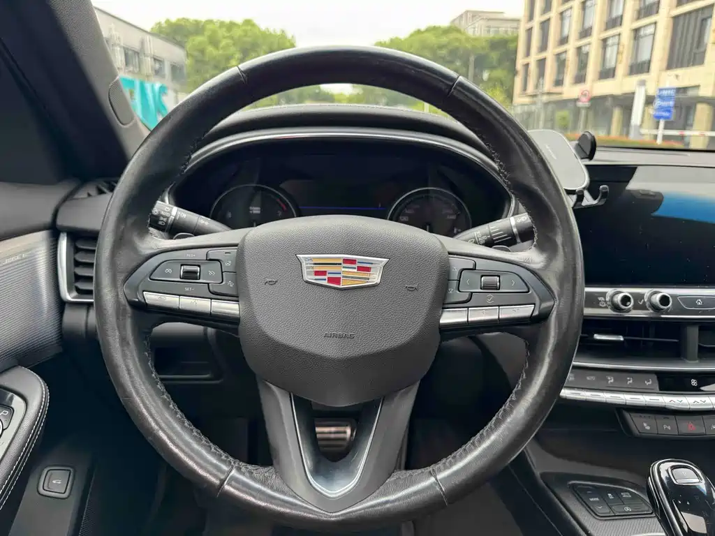 Cadillac CT5 2020 — фото 13