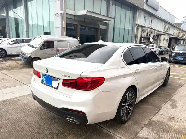 BMW 5 Series 2020