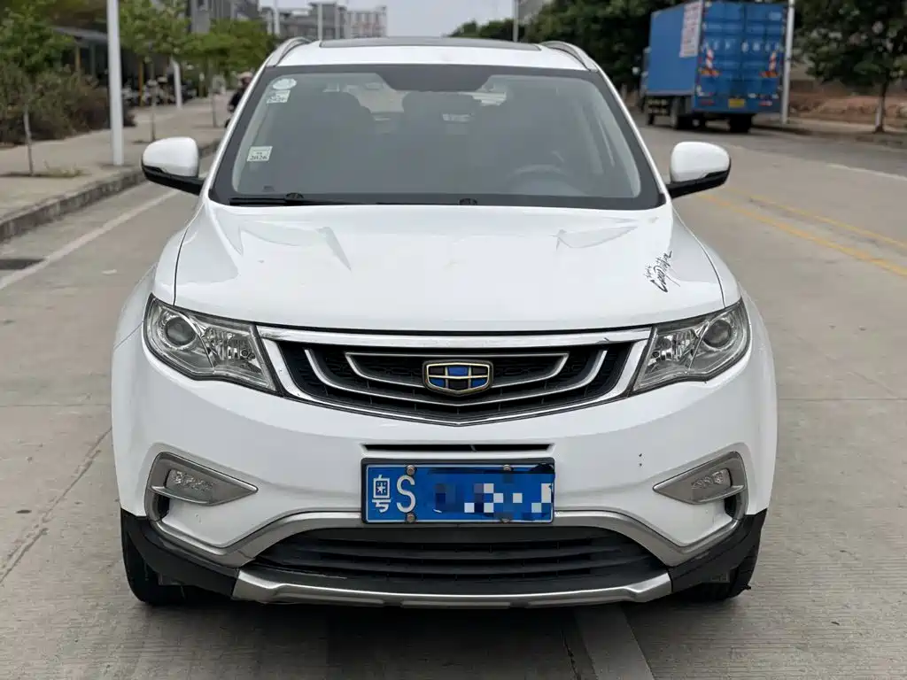 Geely Boyue 2018 — фото 12