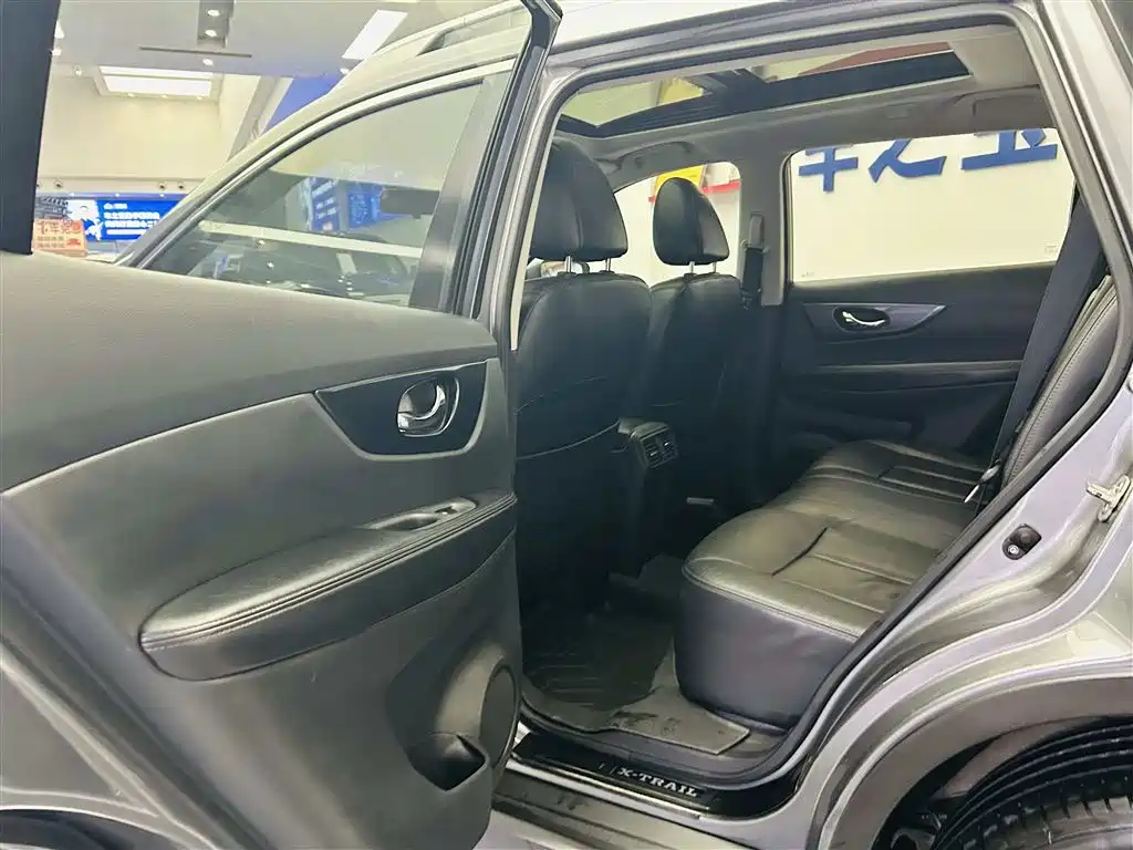 Nissan X-Trail 2017 — фото 23