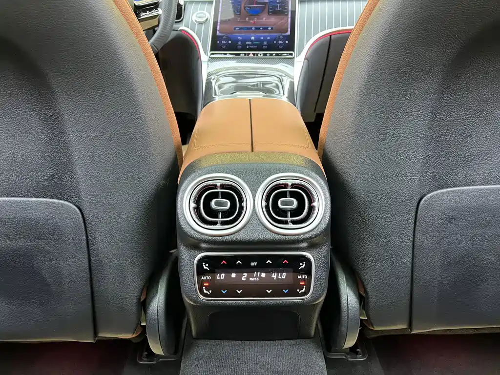 Mercedes-Benz GLC 2023 — фото 27