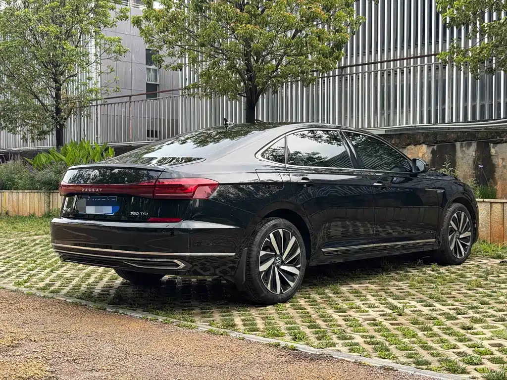 Volkswagen Passat 2024 — фото 9