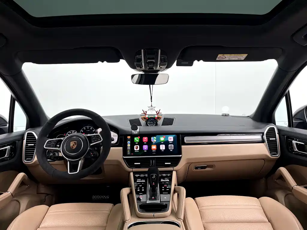 Porsche Cayenne Hybrid 2019 — фото 9