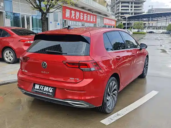 Volkswagen Golf 2021