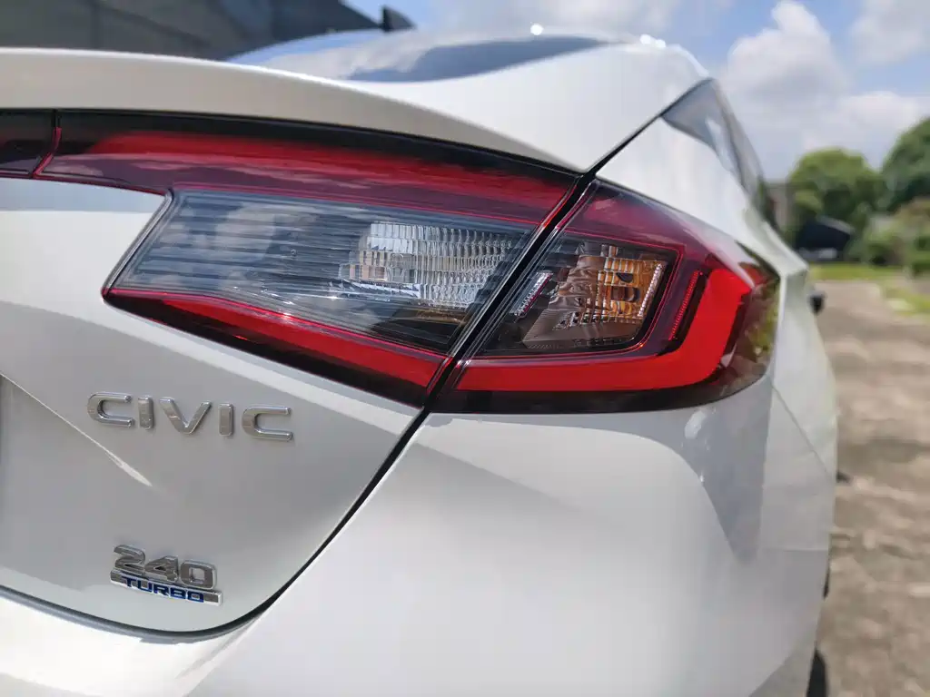 Honda Civic 2024 — фото 19