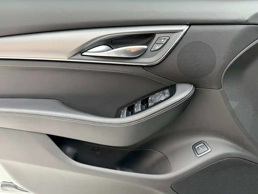 Cadillac CT5 2023 — фото 16