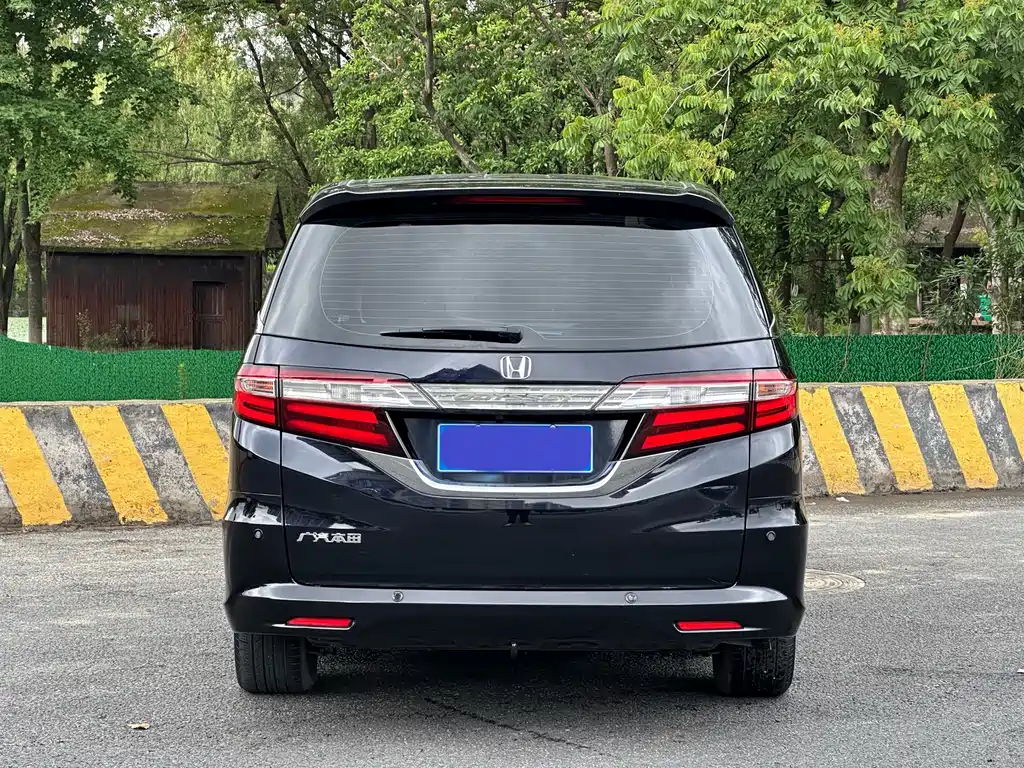 Honda Odyssey 2018 — фото 6