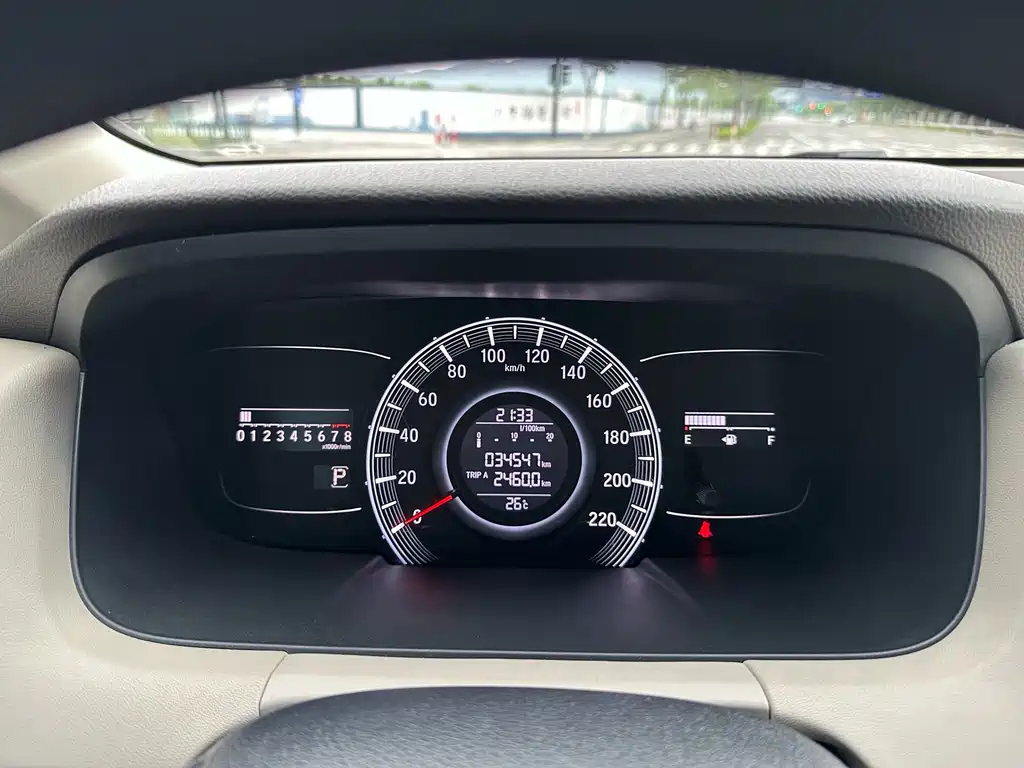 Honda Odyssey 2018 — фото 18
