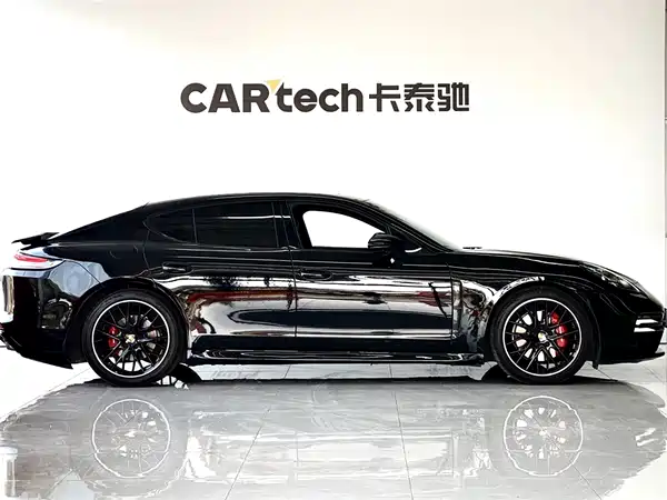 Porsche Panamera 2012
