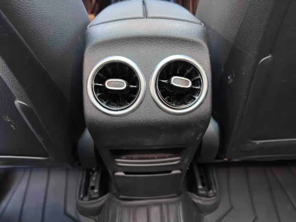 Mercedes-Benz GLB 2021 — фото 17