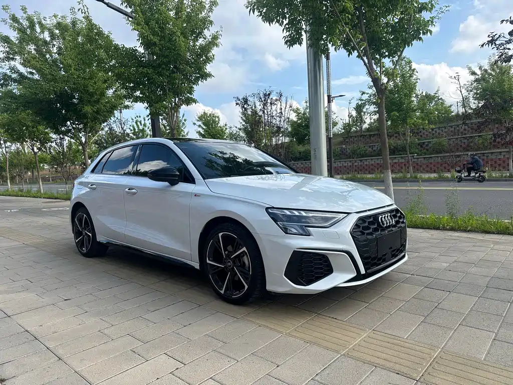 Audi A3 2023 — фото 3