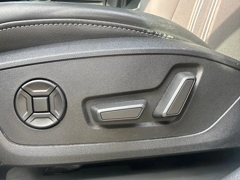 Audi A3 2023 — фото 12