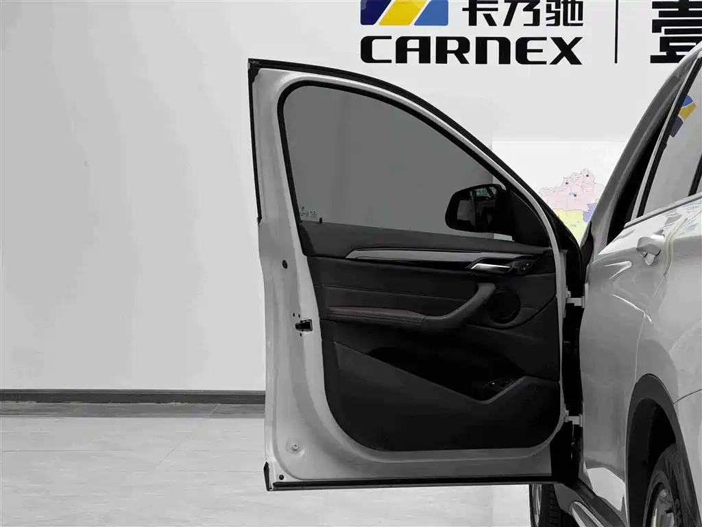 BMW X1 New Energy 2020 — фото 7