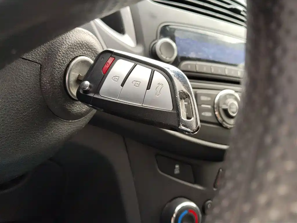 Chevrolet Trax 2016 — фото 17