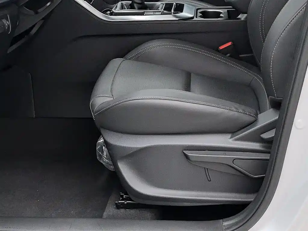 Chery Tiggo 8 2023 — фото 20