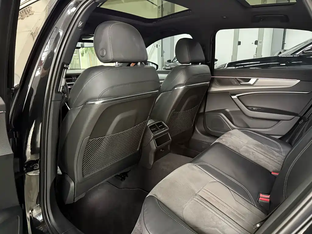 Audi A6L 2021