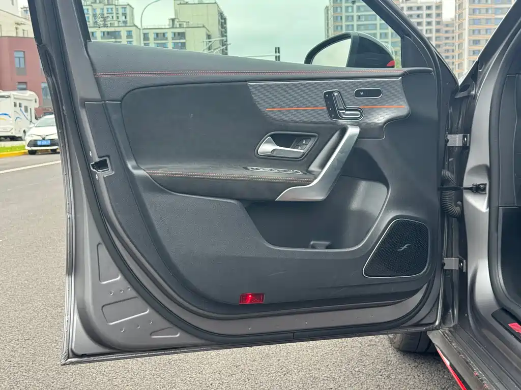 Mercedes-Benz A-Class AMG 2024 — фото 13
