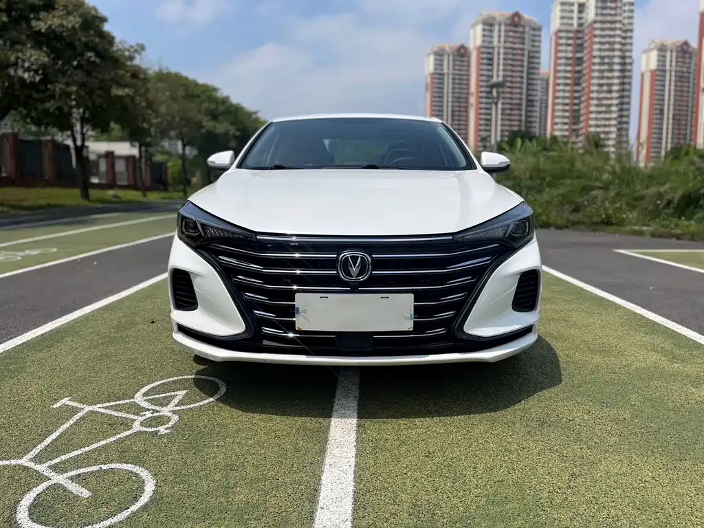 Changan Eado 2022 — фото 10