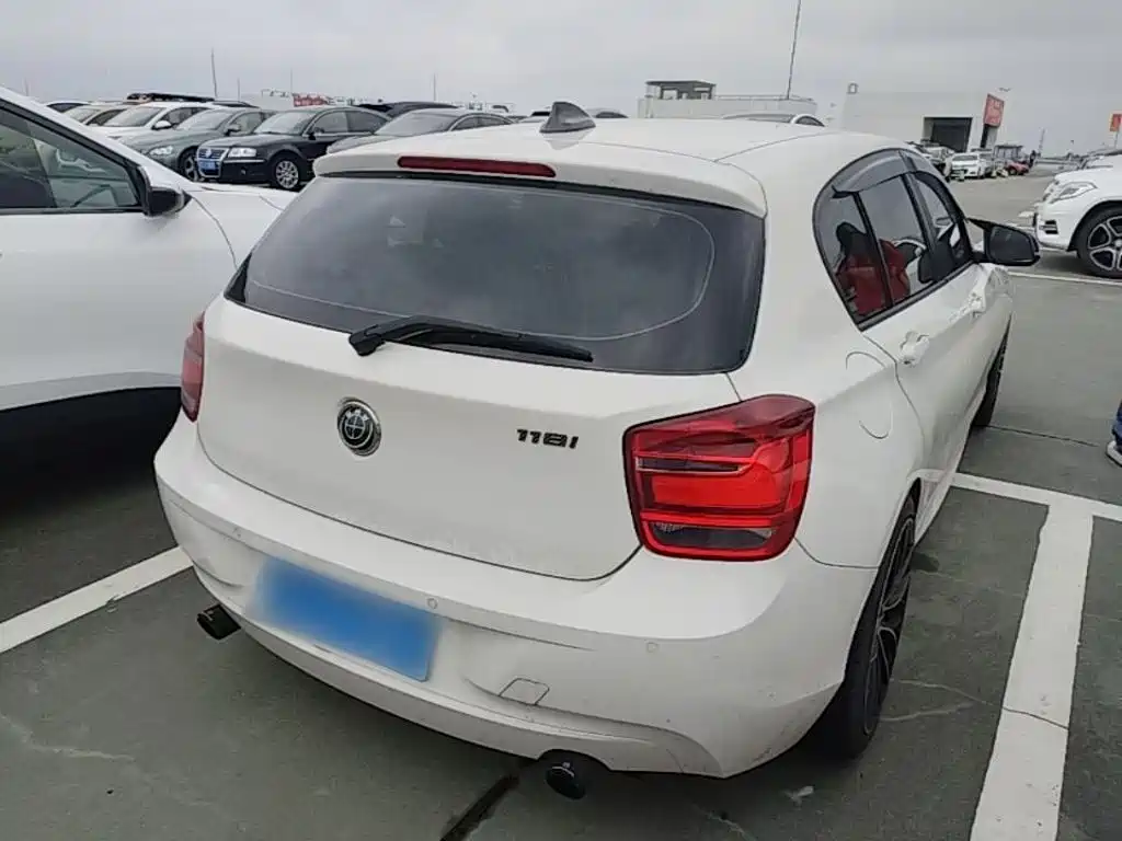 BMW 1 Series 2015 — фото 7