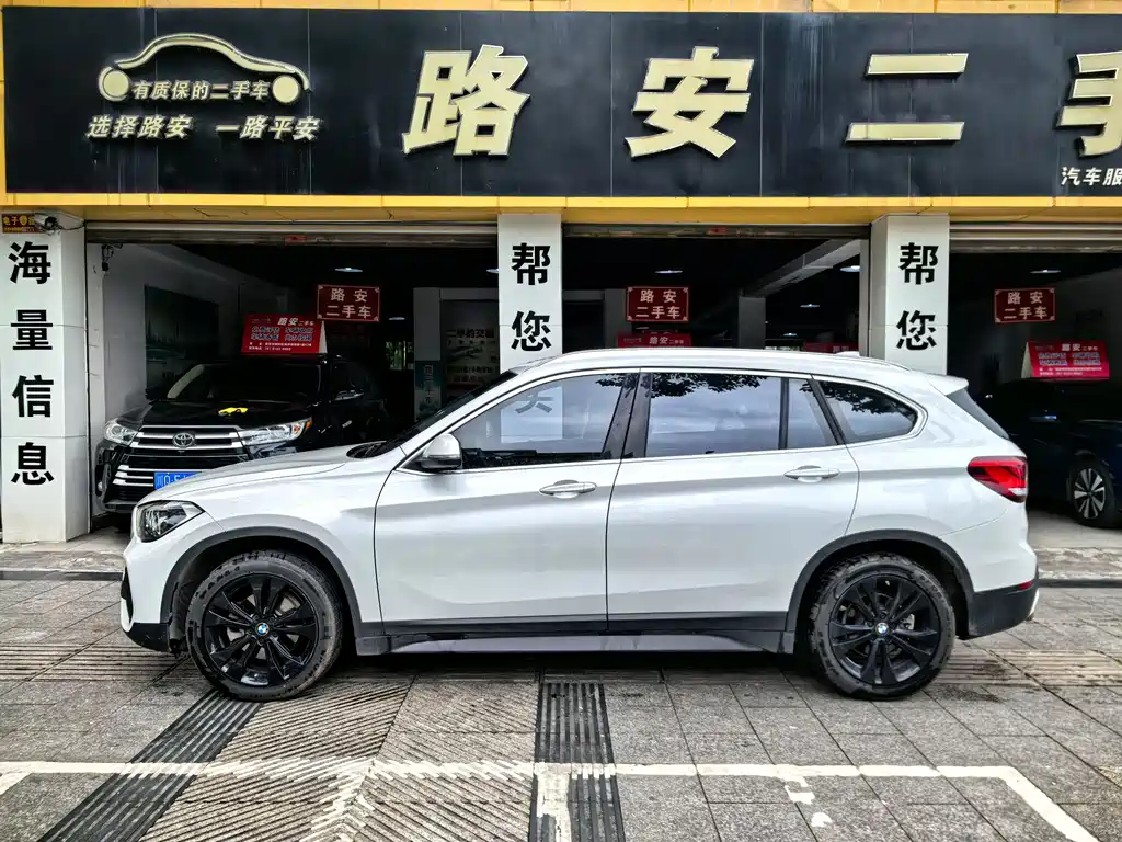 BMW X1 2020 — фото 5