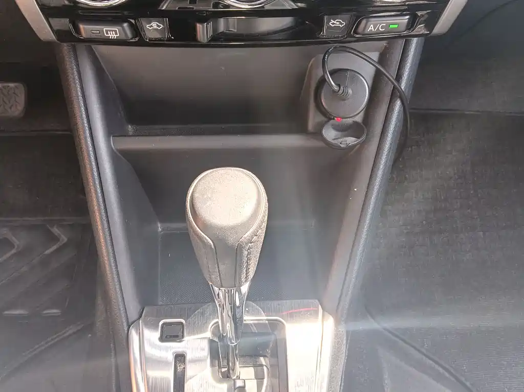 Toyota Yaris L 2022 — фото 20