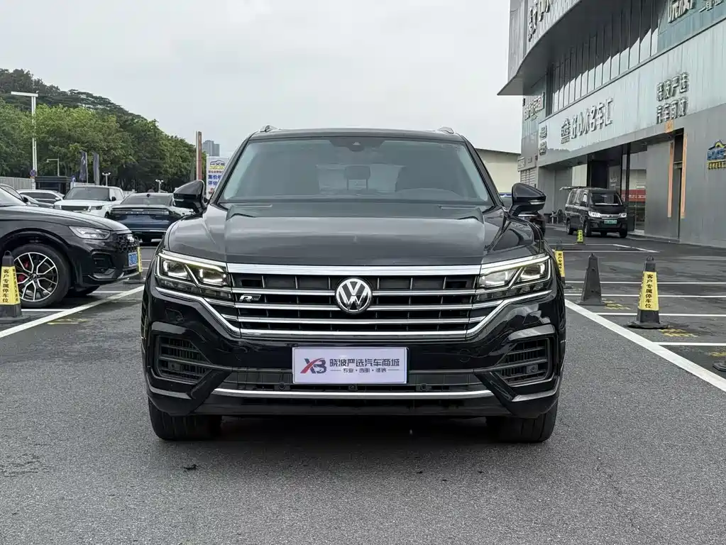 Volkswagen Touareg 2020 — фото 2
