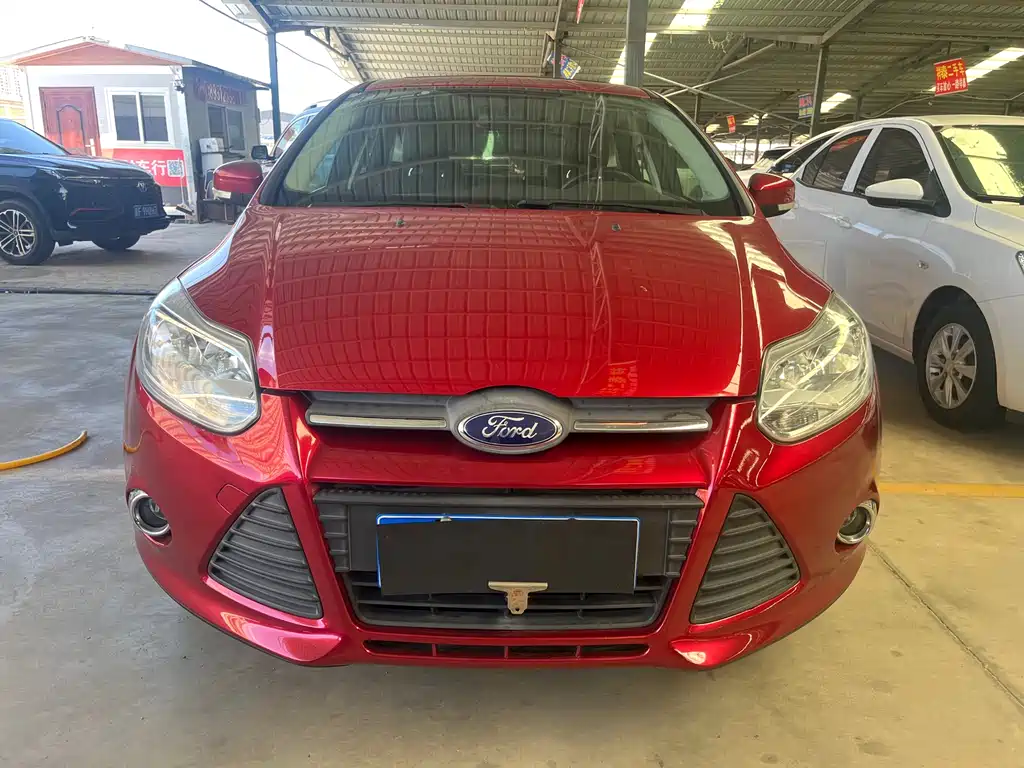 Ford Focus 2015 — фото 2