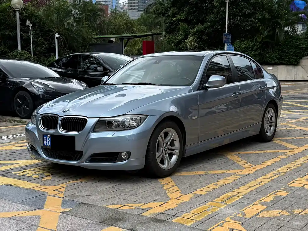 BMW 3 Series 2010