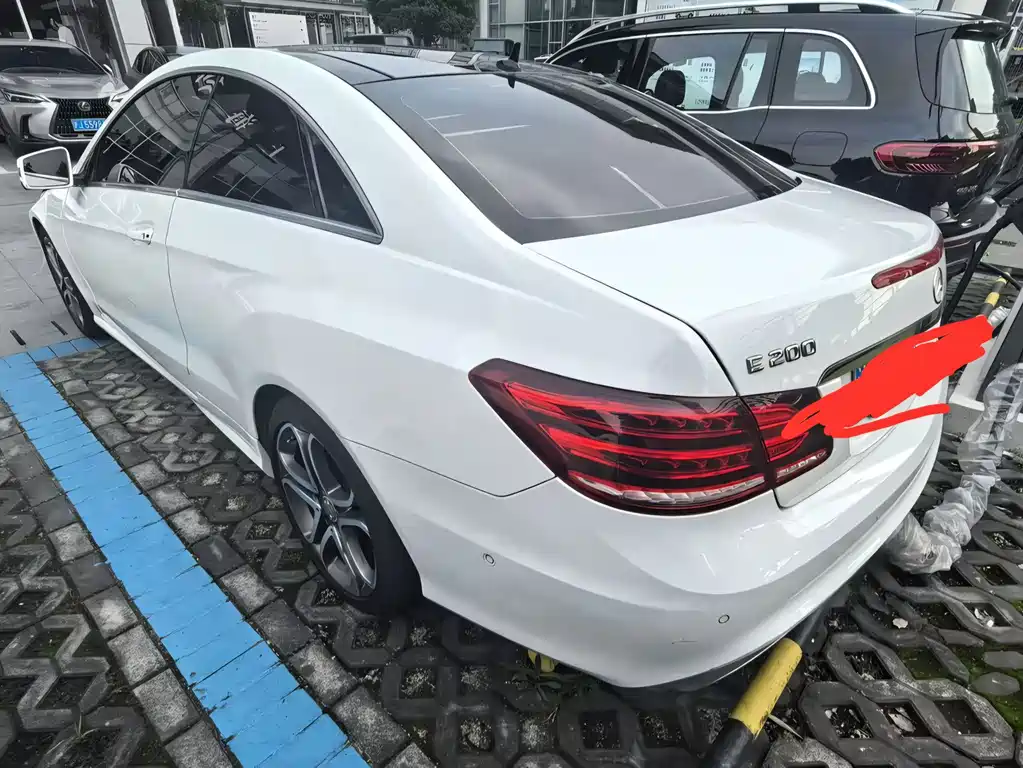 Mercedes-Benz E-Class 2016