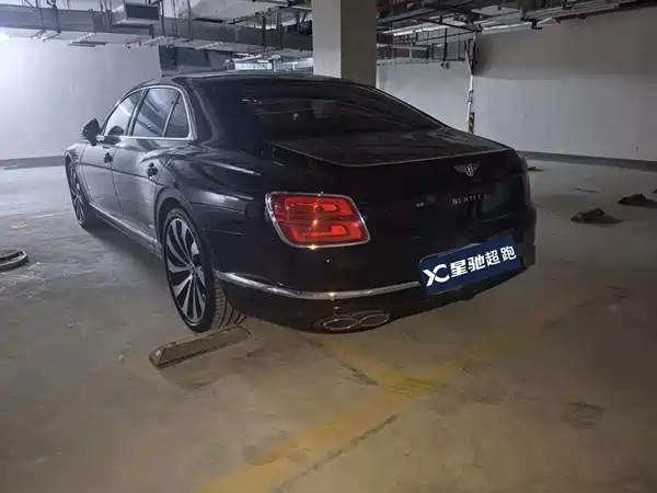 Bentley Flying Spur 2024