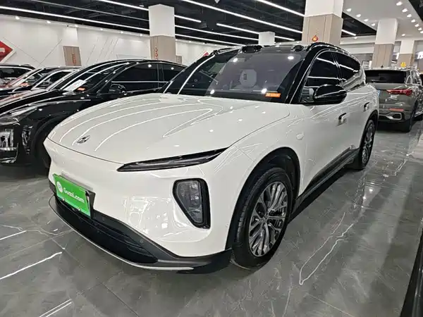 NIO ES6 2025