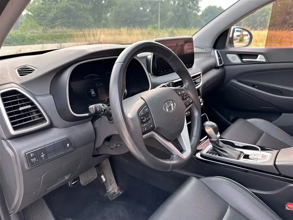 Hyundai Tucson 2020 — фото 14
