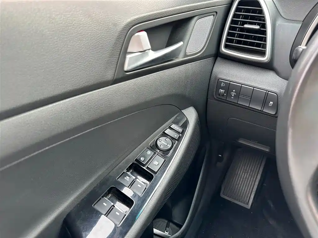 Hyundai Tucson 2020 — фото 23