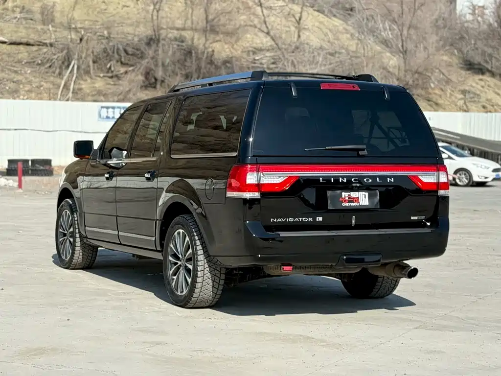 Lincoln Navigator 2017 — фото 9