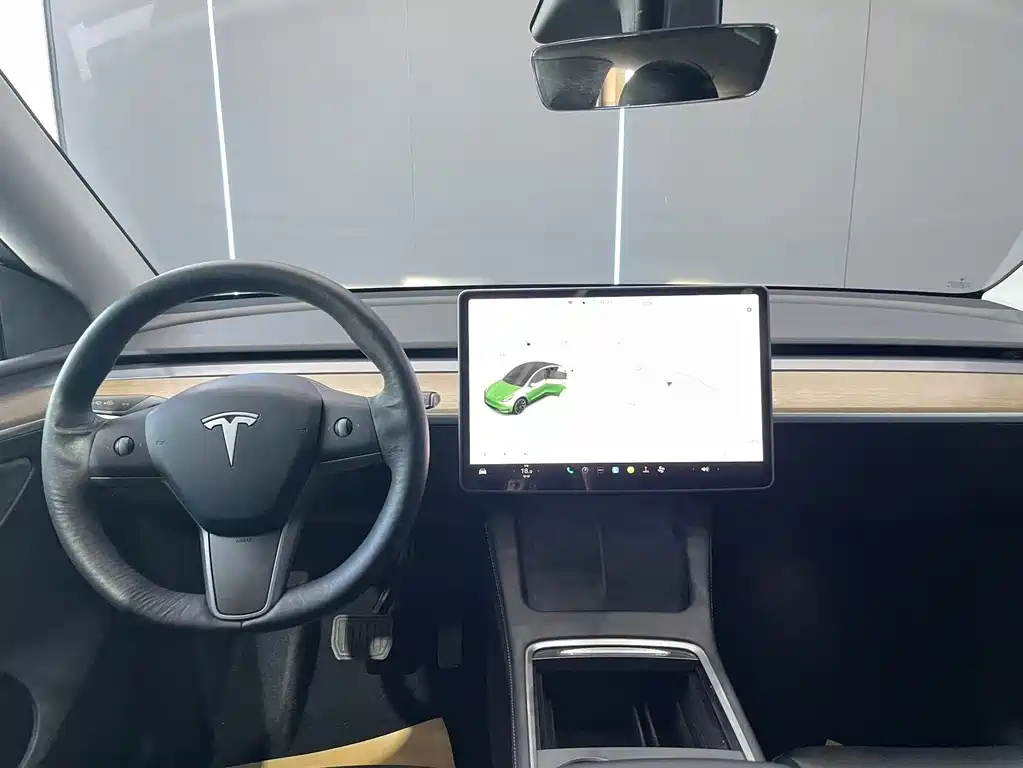 Tesla Model Y 2021 — фото 11