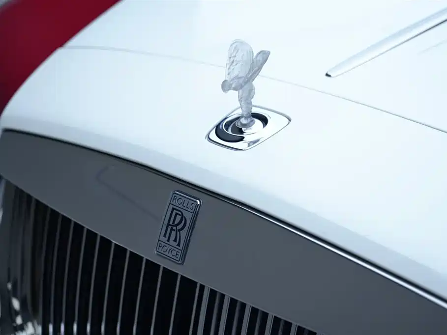 Rolls-Royce Wraith 2017 — фото 15