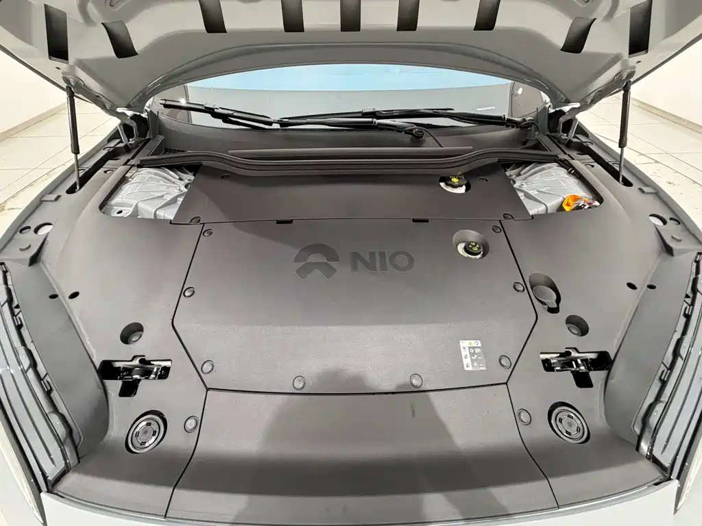 NIO ET5T 2024 — фото 12
