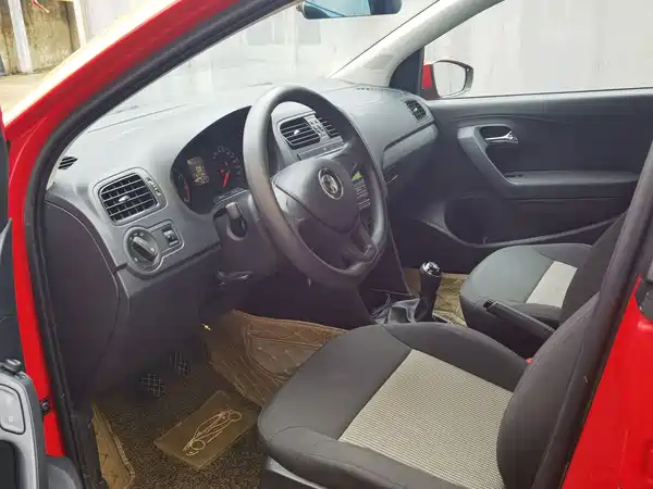 Volkswagen Polo 2016