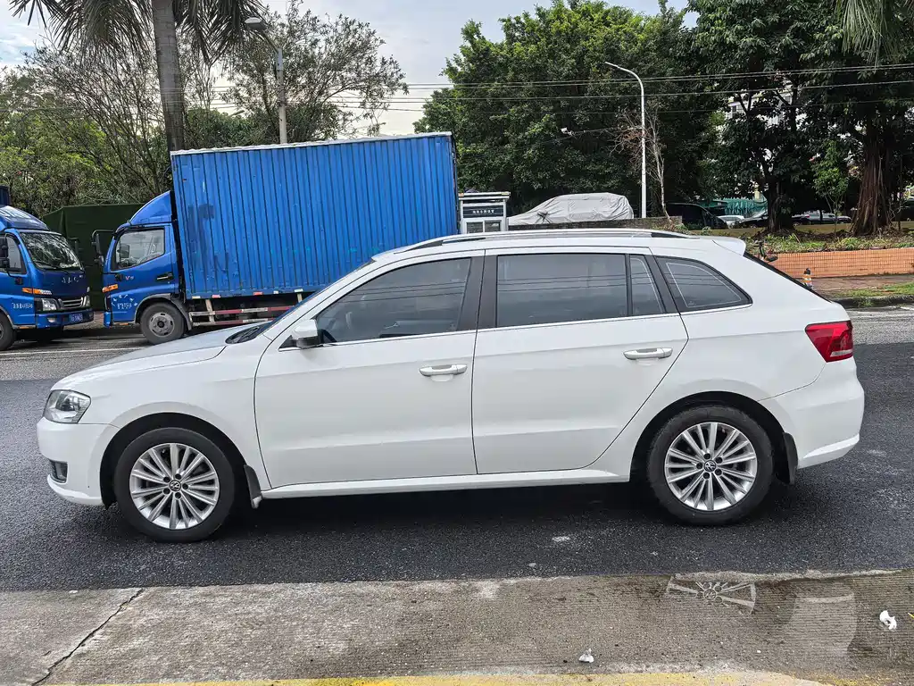 Volkswagen Gran Lavida 2015